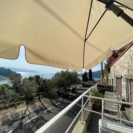 ポルトヴェーネレMonolocale Baia Dei Delfiniアパートメント エクステリア 写真